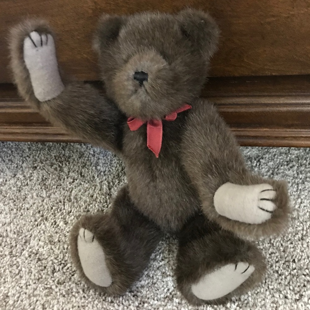 EUC Vintage 1990 Boyds Bear, Dark Brown